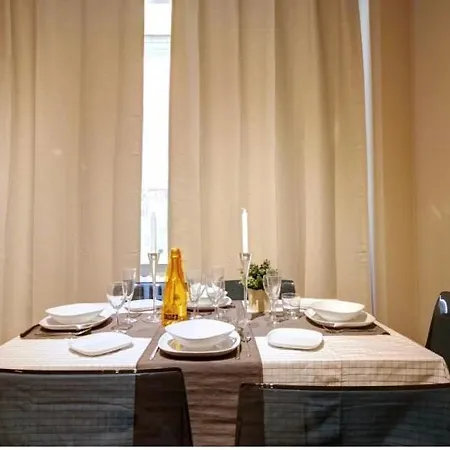 Papiriahome Rom